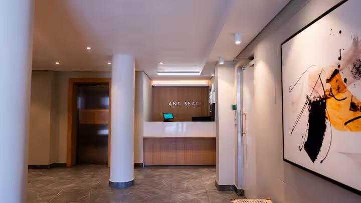 2 Bedroom Property for Sale in Sea Point Western Cape